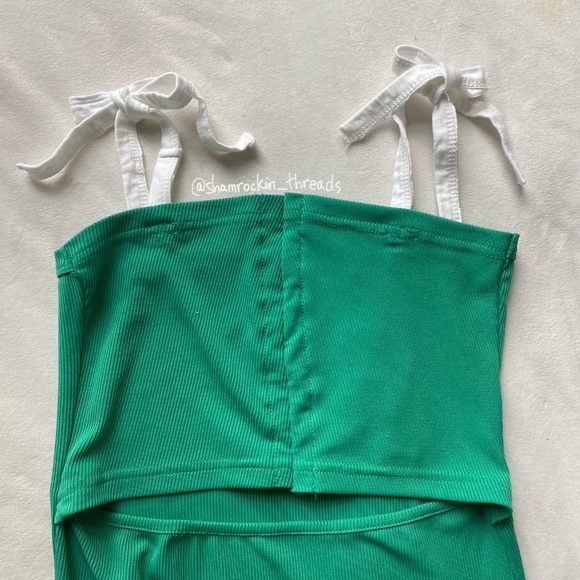 Notre Dame green and white patchwork ribbed bow dress - Picture 9 of 10